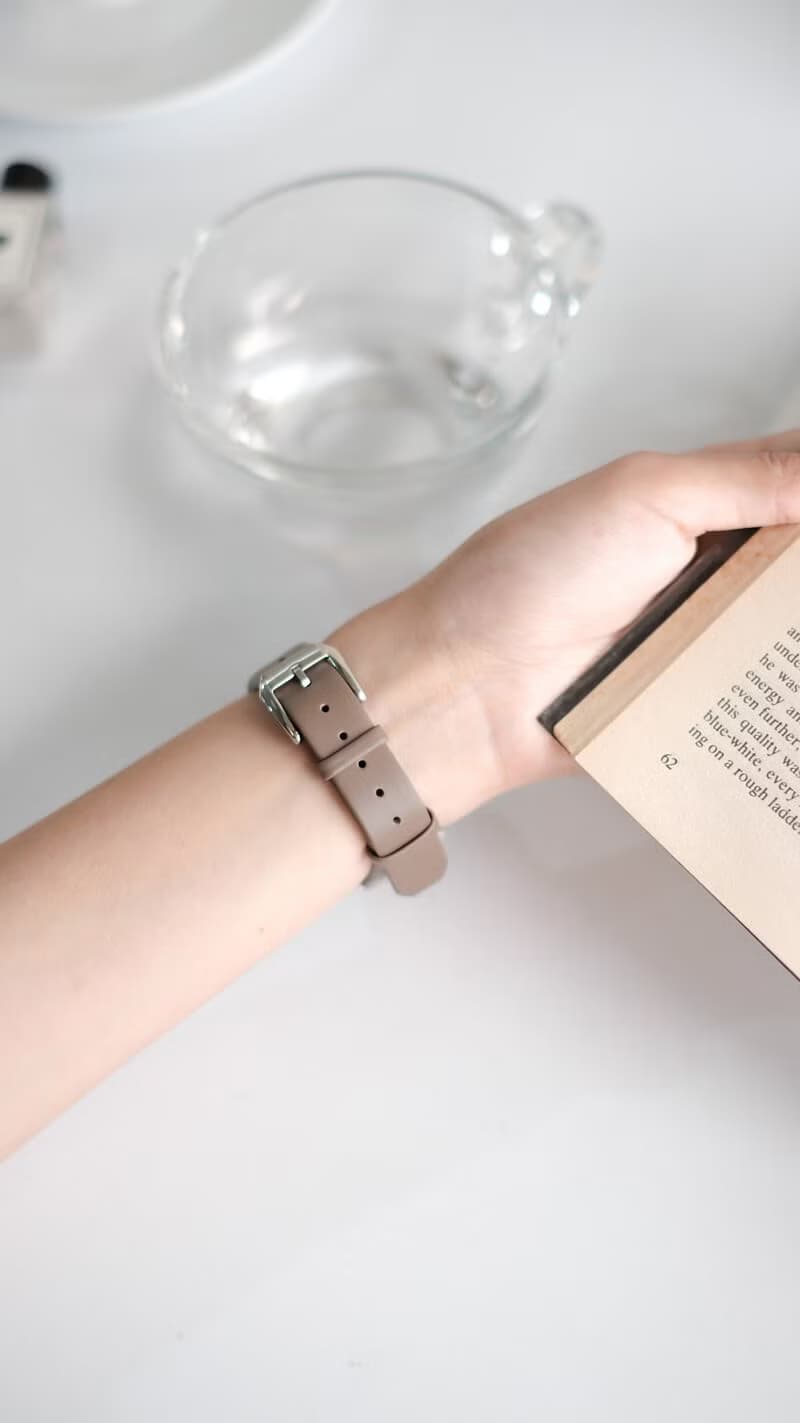 Apple Watch 質感細款絹絲牛皮錶帶 可可棕