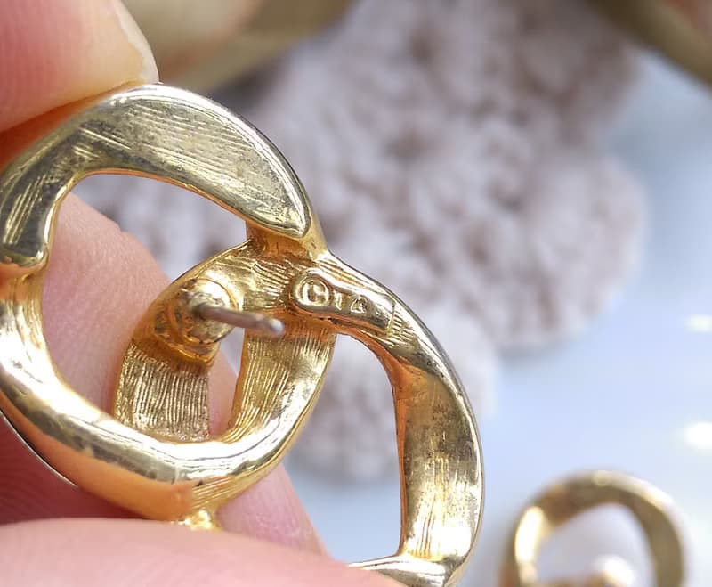 Vintage Jewelry 西洋古董飾品 金色調 復古簡約 針式耳環