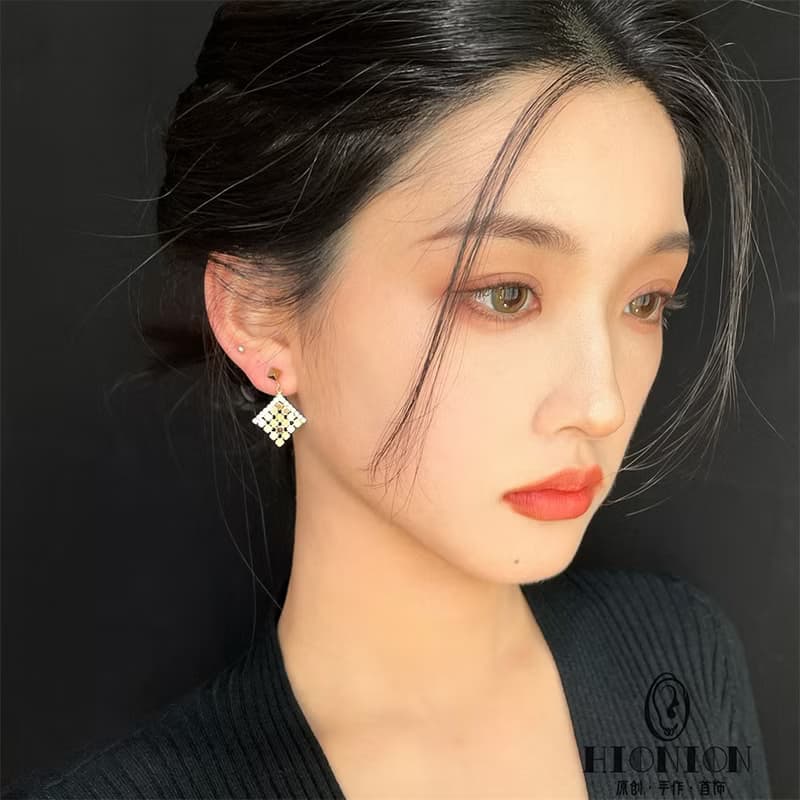 Hi Onion原創午夜巴塞羅那 鍍金耳環超閃耳夾蹦迪出遊穿搭ins耳釘