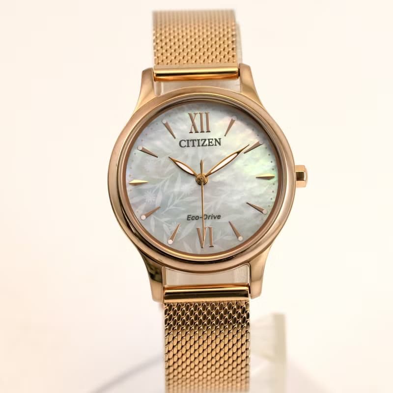 Citizen シチズン ソーラー Eco-Drive 女性用腕時計 メッシュベルト Mather of Pearl dial EM0892-80D