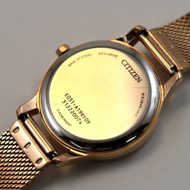 Citizen シチズン ソーラー Eco-Drive 女性用腕時計 メッシュベルト Mather of Pearl dial EM0892-80D