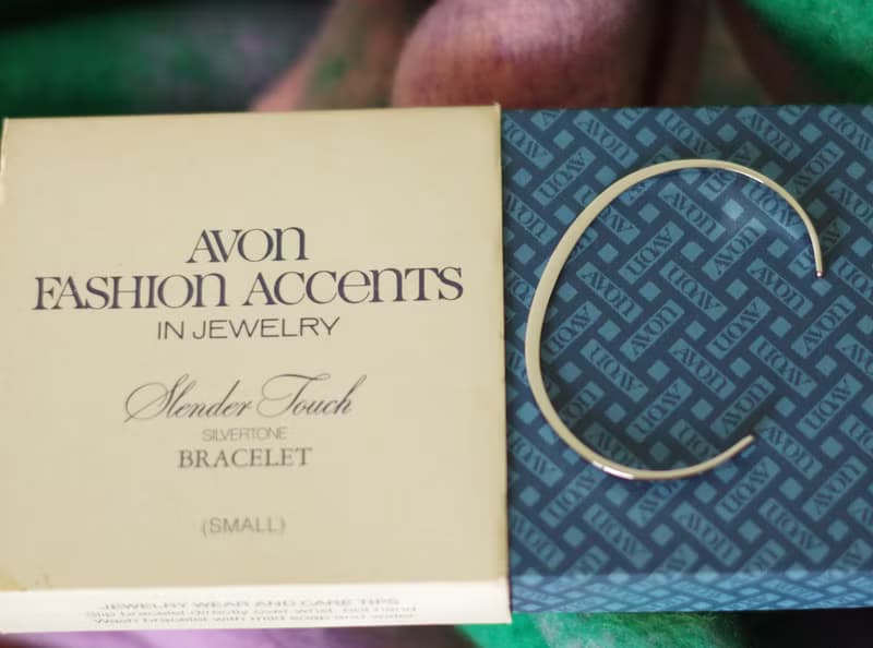 古董經典銀色開口手鐲手環 1978年 AVON BR142