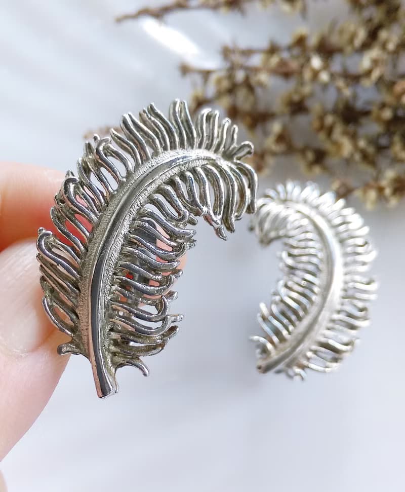 Vintage Jewelry 西洋古董飾品 JUDY LEE 銀色調 羽毛葉 夾式耳環