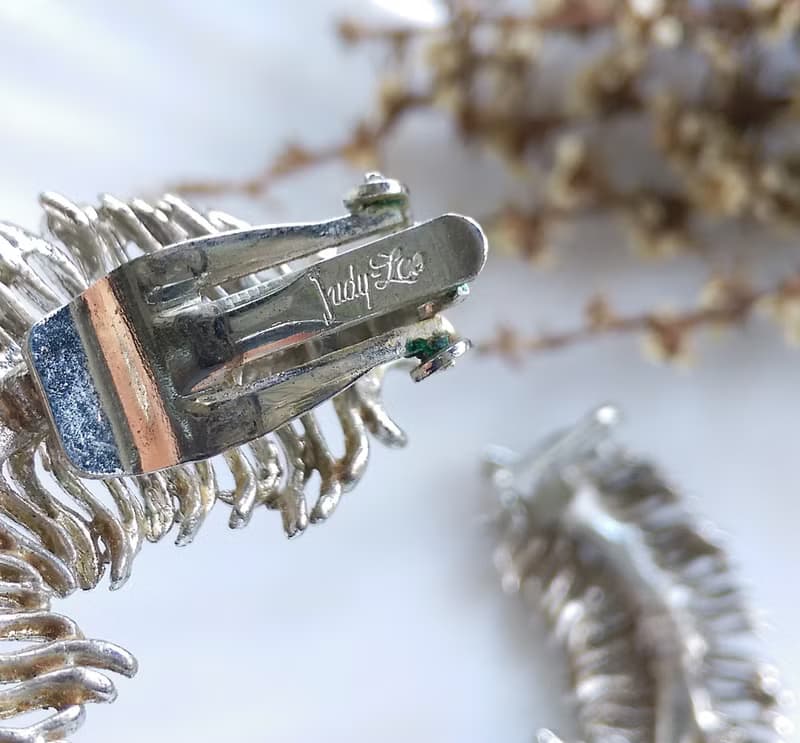 Vintage Jewelry 西洋古董飾品 JUDY LEE 銀色調 羽毛葉 夾式耳環