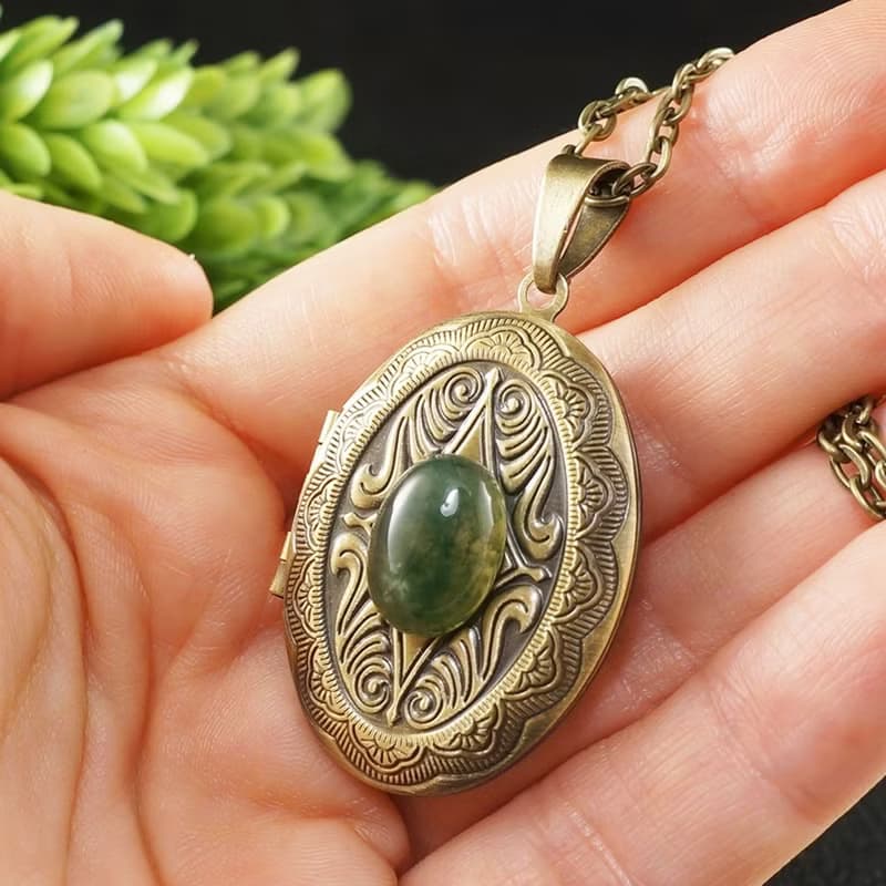 Green Moss Agate Photo Locket Keepsake Pendant Necklace Memorable Gift Jewelry