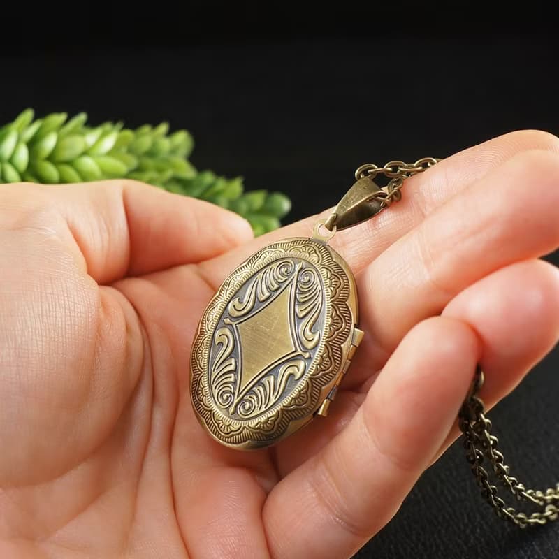 Green Moss Agate Photo Locket Keepsake Pendant Necklace Memorable Gift Jewelry