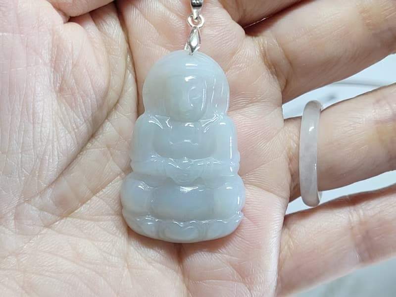 【贈品】天然翡翠 正裝觀音  買兩件翡翠贈品