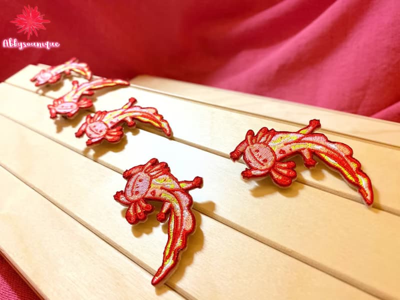 六角恐龍Hobby刺繡別針
