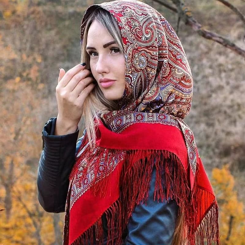 Pavlovo Posad Russian Shawl 100% Wool Scarf 125x125 cm Wrap Silk Fringe 665-5
