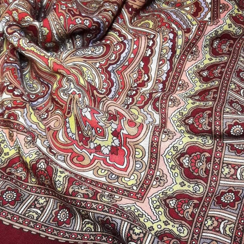 Pavlovo Posad Russian Shawl 100% Wool Scarf 125x125 cm Wrap Silk Fringe 665-5