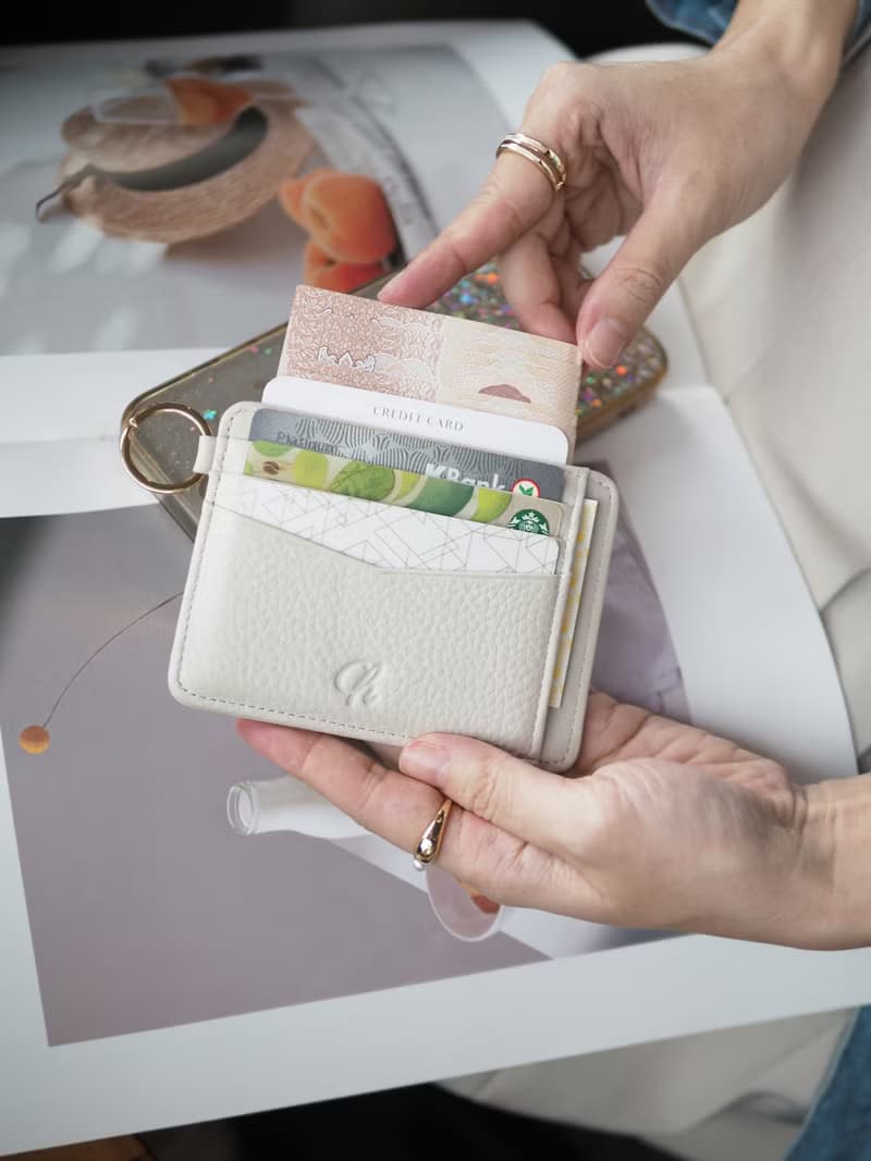 June (Sea salt) :  Multi-card holder, card case, Slim wallet, Cream-White