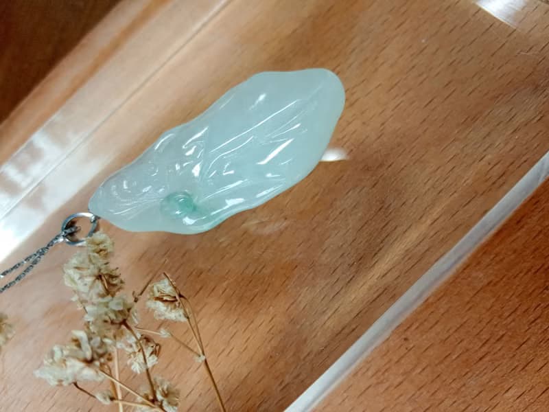 玉墜 簡潔古典 意象觀音-手持蓮花 花青冰種緬甸玉