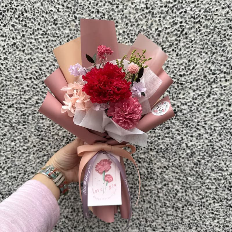 樺坊/母親節花束/康乃馨/永生花/花禮/乾燥花