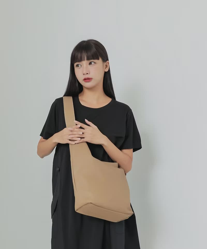 supportingrole 圓弧簡約空氣感真皮側背包 奶茶