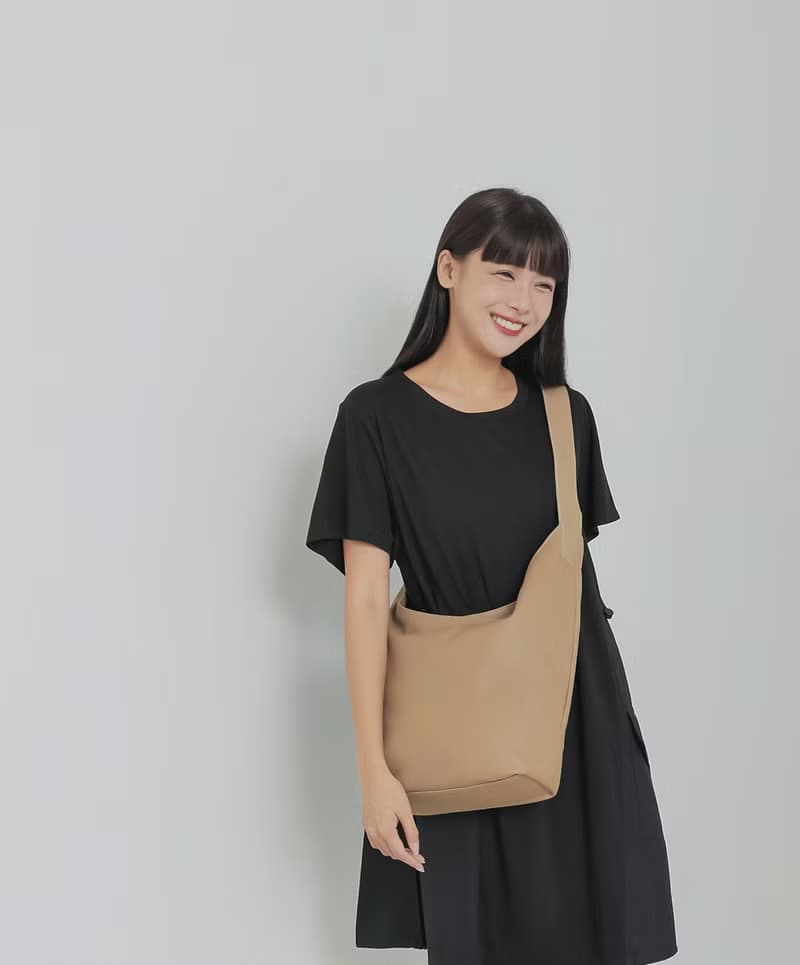 supportingrole 圓弧簡約空氣感真皮側背包 奶茶