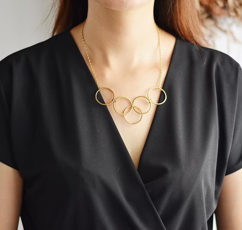 【西洋古董飾品 】AVON  1977年Gilded Circles 五環圈圈 項鍊