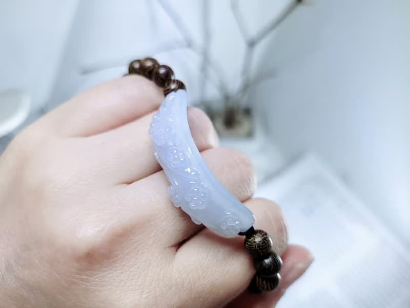 【親翠】天然翡翠 淡藍紫絕美梅花手牌