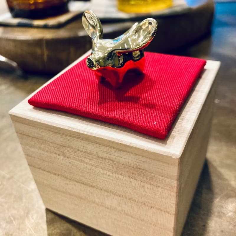 長耳金豬~青冶金工手作的詩限量療癒發財金豬,限量10隻,特價中