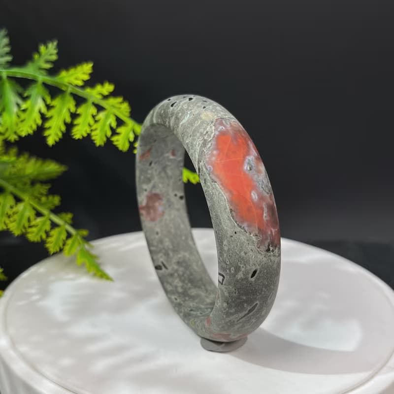 鐵皮南紅瑪瑙手鐲61MM 柿子紅啞光款鴻運當頭赤玉手環 古樸厚重