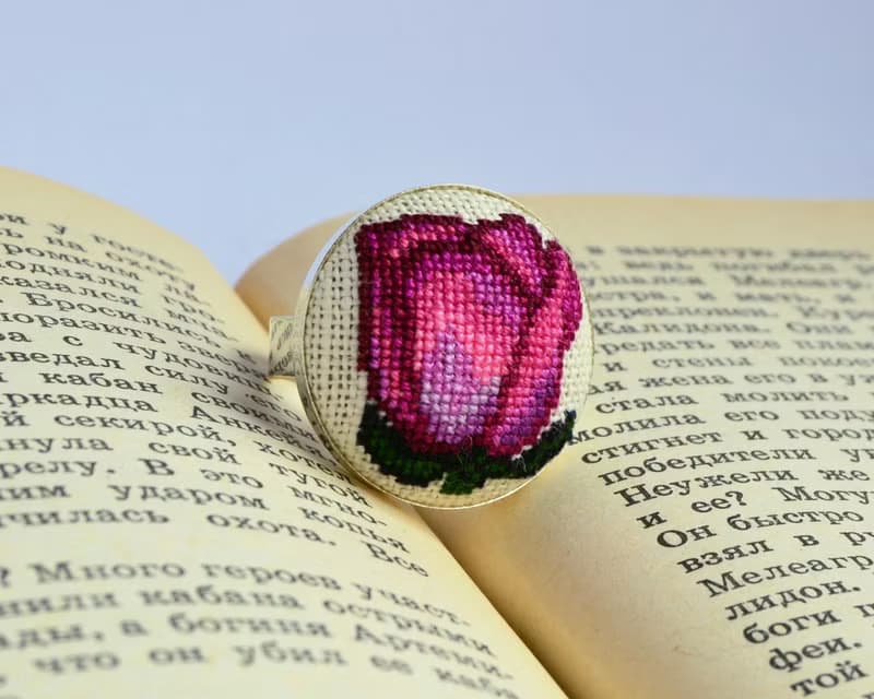 玫瑰刺繡圓環十字繡自然首飾手工製作的花卉粉紅色女士禮物