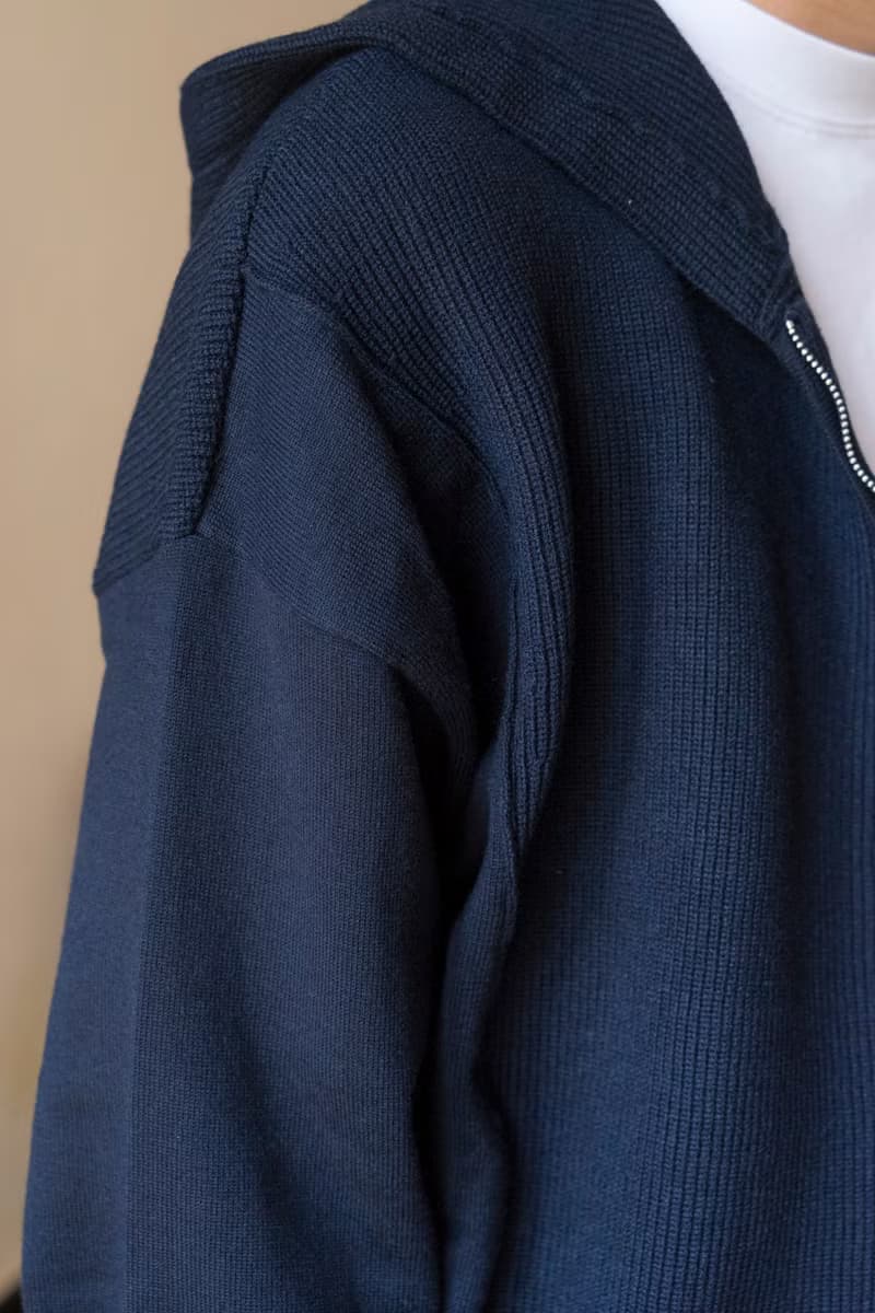 KNIT 高級質感藏青針織拉鏈連帽外套 冬季保暖單品復古細節毛衣