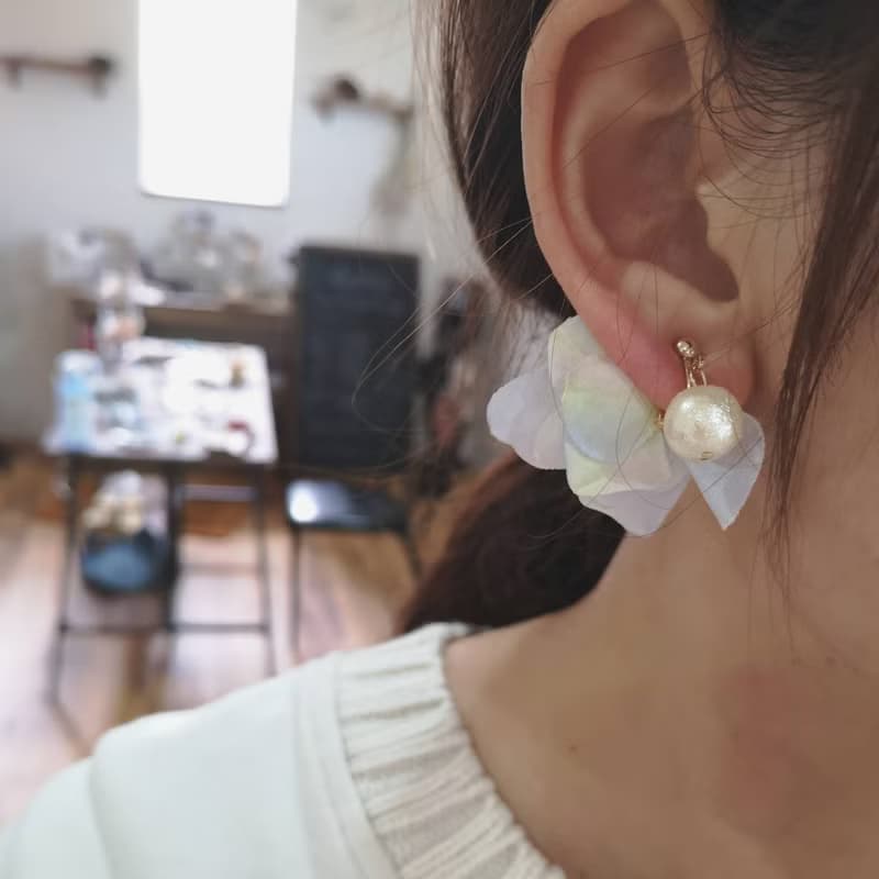 花朵和棉珍珠耳環 / 耳夾 / 抗過敏 / 共8色