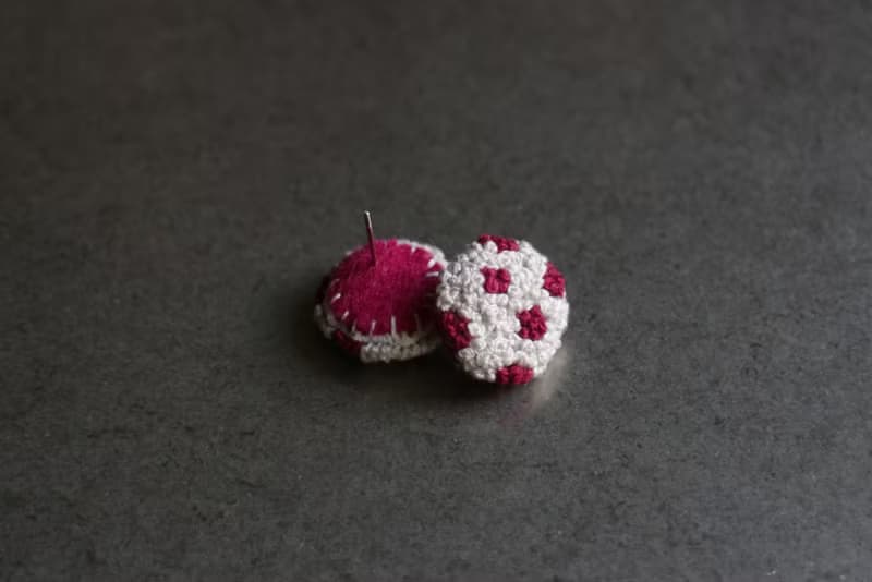 點點刺繡耳環 / 耳針款