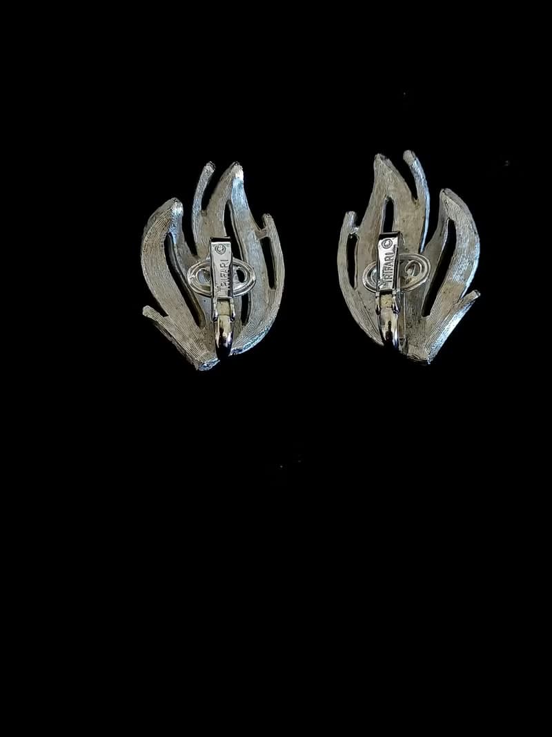 vintage jewelry Trifari 優雅銀色搖擺葉脈 夾式耳環