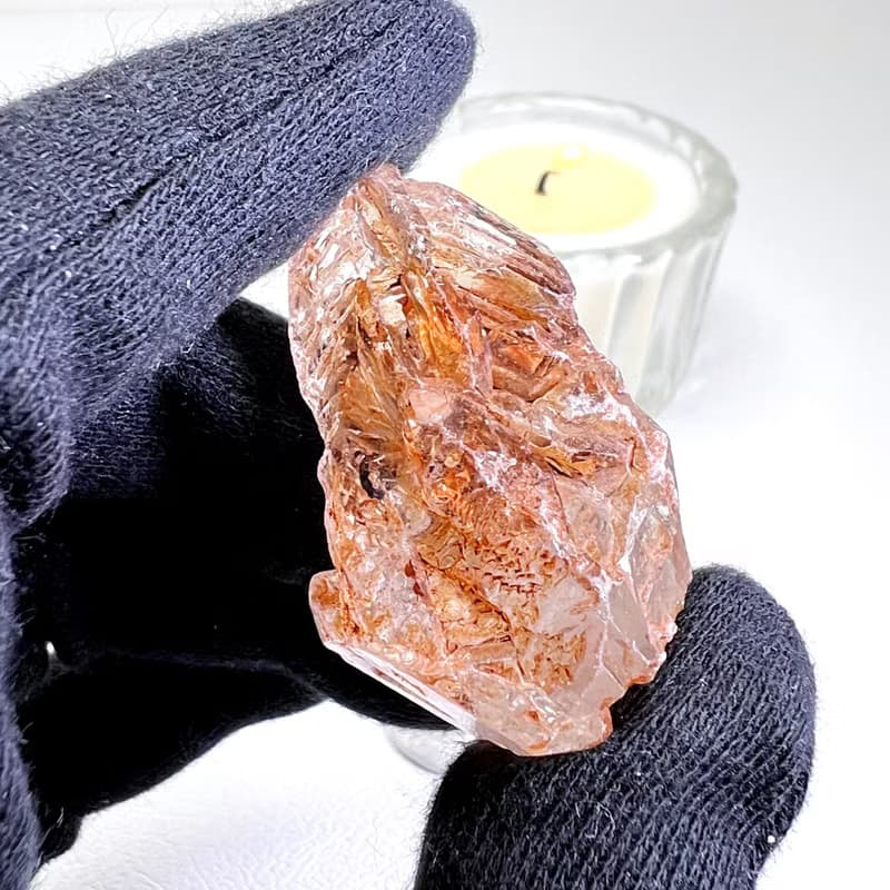 古老。原礦  一圖一物 淨化 療癒 冥想  l 紅泥骸骨水晶 l