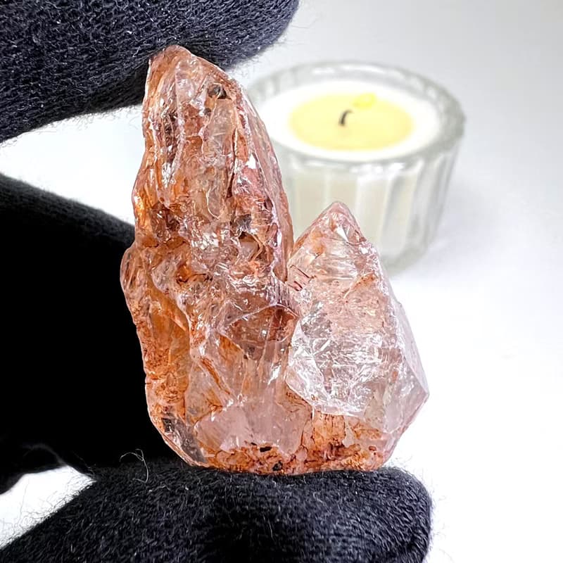 古老。原礦  一圖一物 淨化 療癒 冥想  l 紅泥骸骨水晶 l