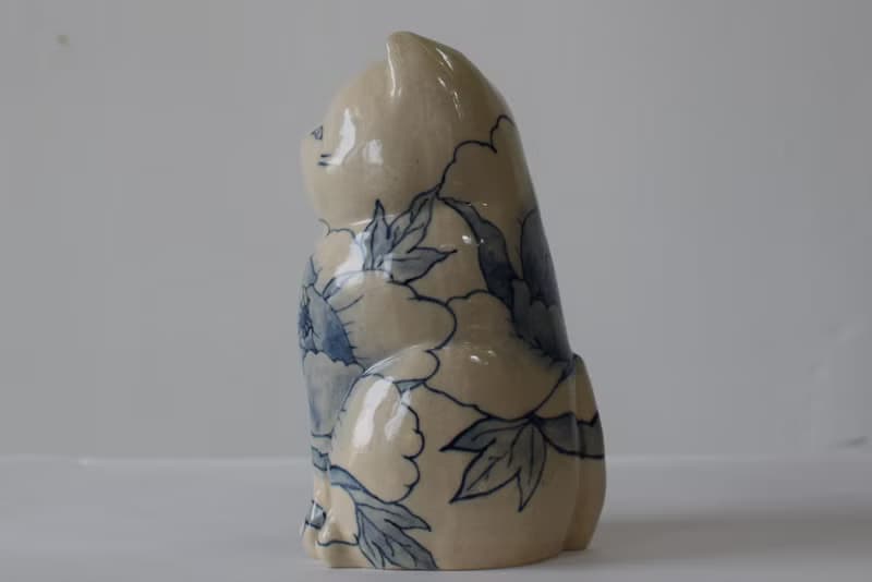 招き猫  牡丹