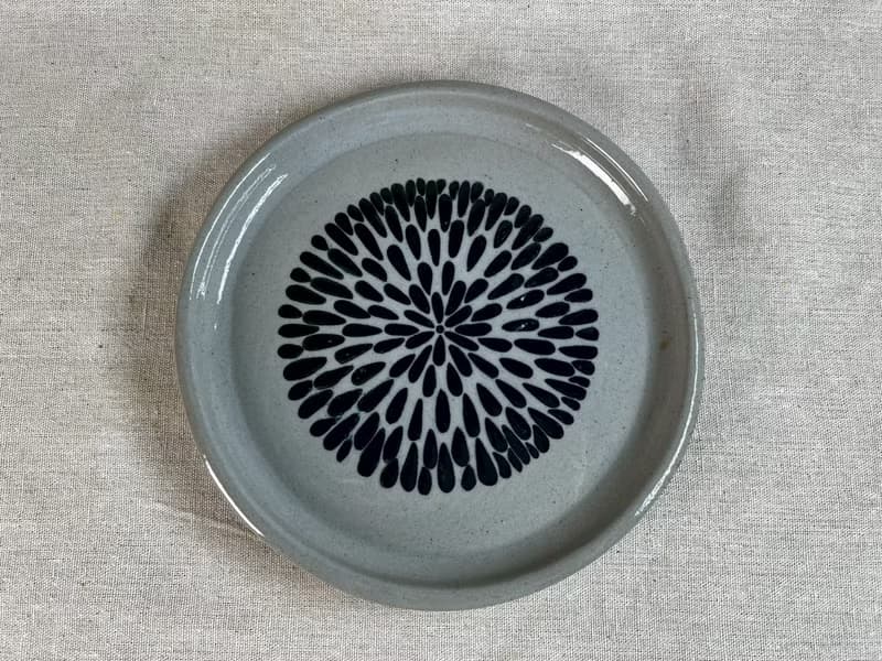 花紋圓形陶盤-2