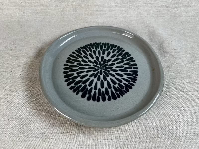 花紋圓形陶盤-2