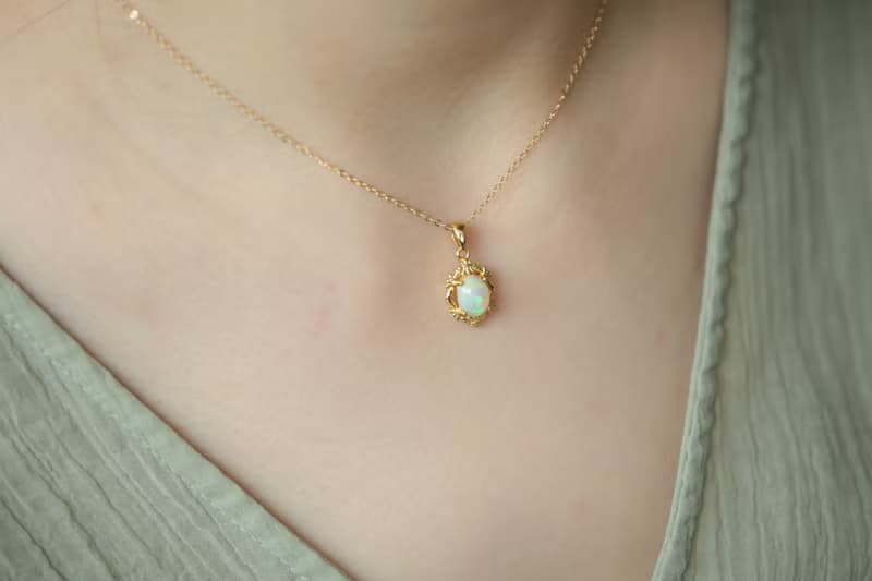 宮廷非洲白歐泊項鍊│蛋白石 誕生石 Opal