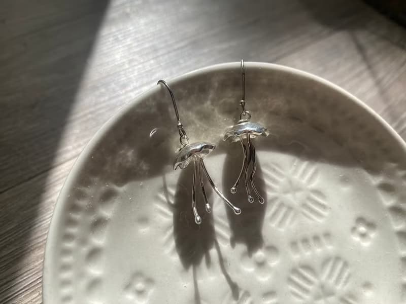 水母耳環 Jellyfish Earrings