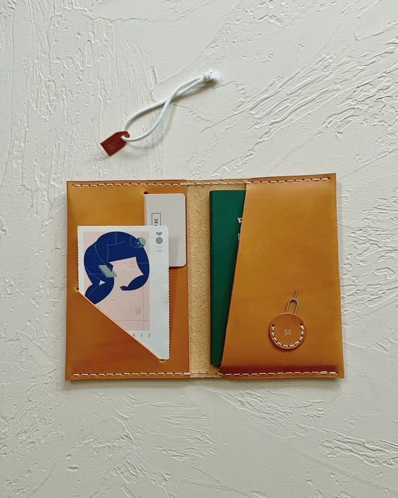 植鞣皮革護照夾－橙棕紋