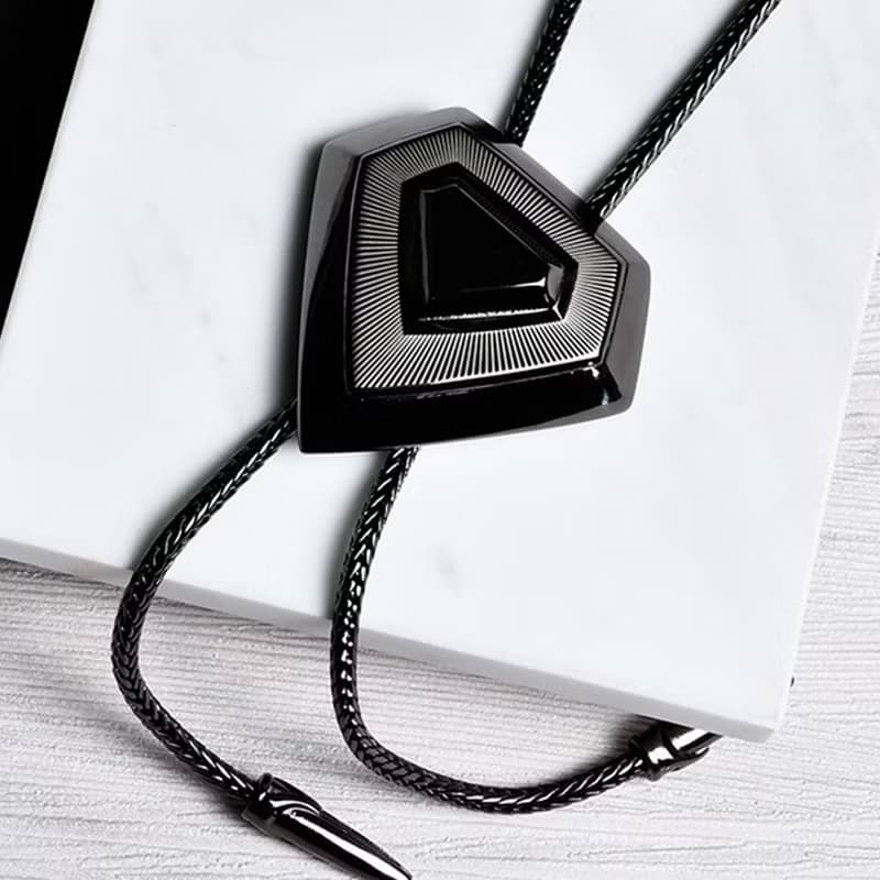 幾何系列 三角形 保羅領帶 Bolo Tie 領繩項鍊 金屬繩領帶 長項鍊