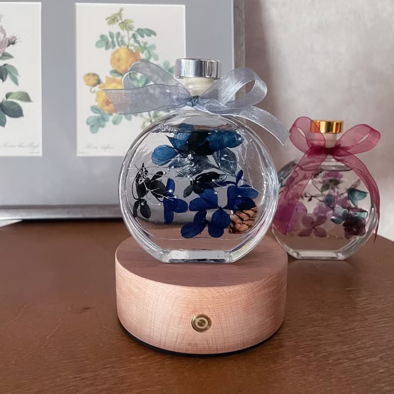 全新包裝/畢業花禮/母親節花禮/浮游花夜燈/乾燥花/永生花/附包裝