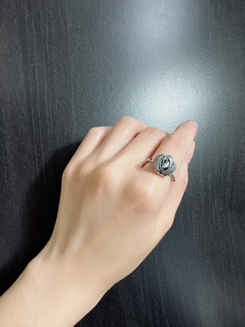 Re-Re蠶絲金工—新月藍單朵小玫瑰戒指(可調式)