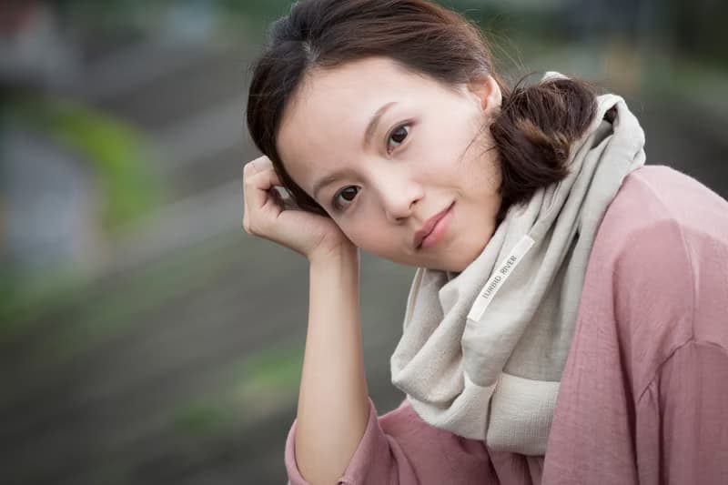 杏色 成人圍脖 微寒冬季厚款 保加利亞純棉紡織布料 / 圍巾