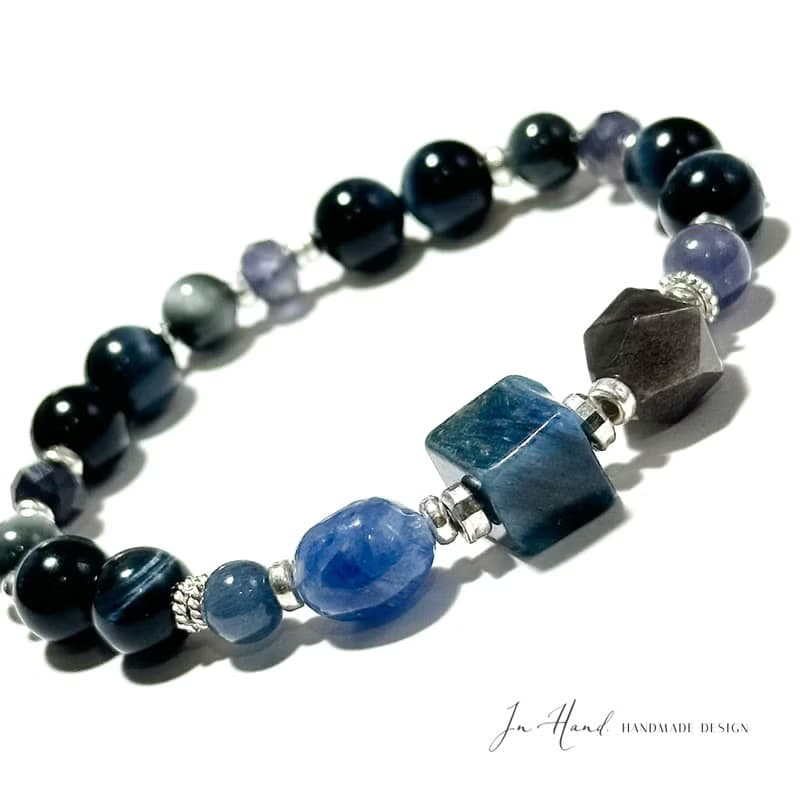 湛藍的曠野-藍虎眼.原礦藍晶石-純銀設計款手鍊