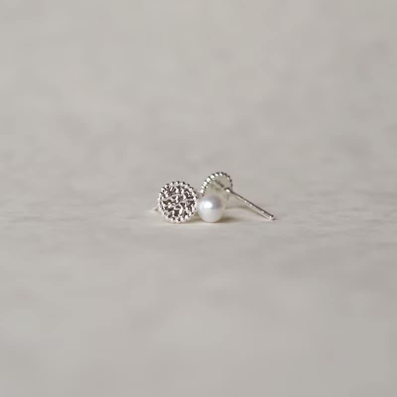 フルムーンパールピアス/ イヤリングクリップ