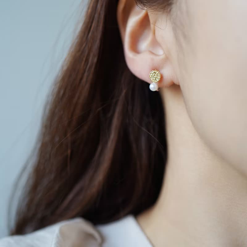 フルムーンパールピアス/ イヤリングクリップ