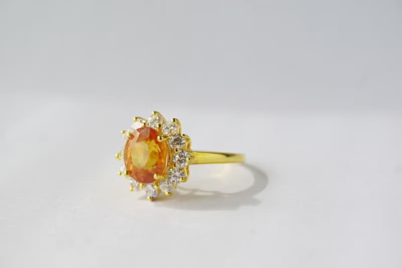 Natural Yellow Sapphire Ring Sterling Silver 925 with Gold Plated.