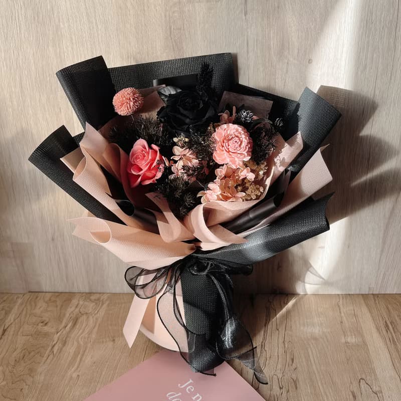 【新款花束】永生乾燥花束/七夕/謝師禮/畢業花束/情人節花束