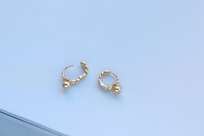 14K Chain Style Earring 鍊子珠珠小耳扣耳環(單個) (內徑 6 mm)
