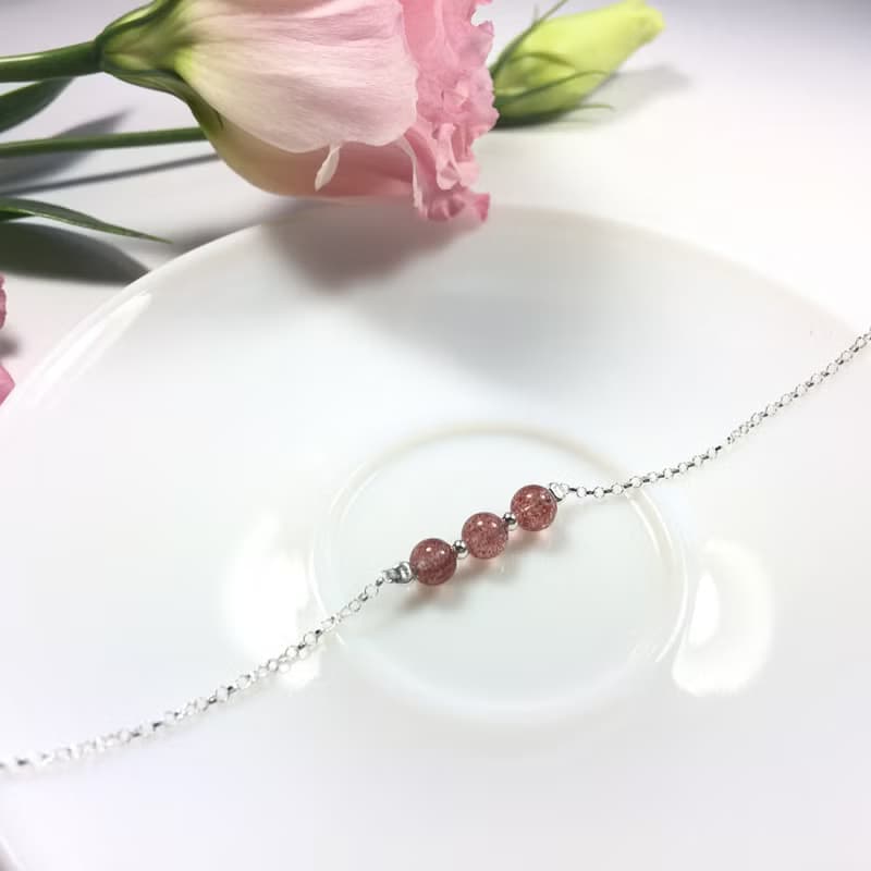 Ops Strawberry Crystal silver bracelet 草莓晶/925純銀/細緻/天然石/手鍊/閨蜜/禮物/幸福/幸運