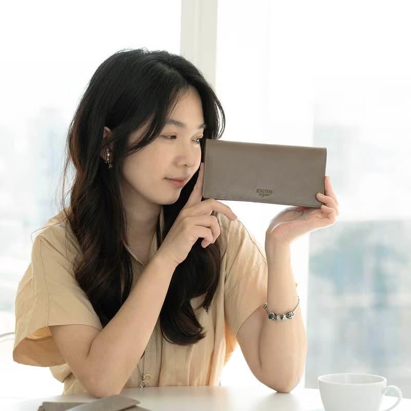 【24hr快速出貨】經典不敗兩折式真皮長夾-071822 五色