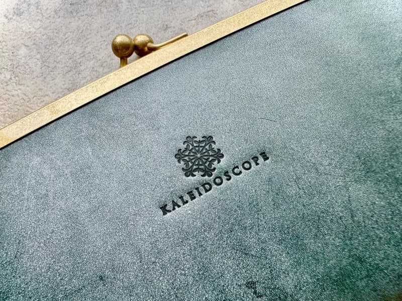 浮足口金の薄型長財布　smart ボトルグリーン