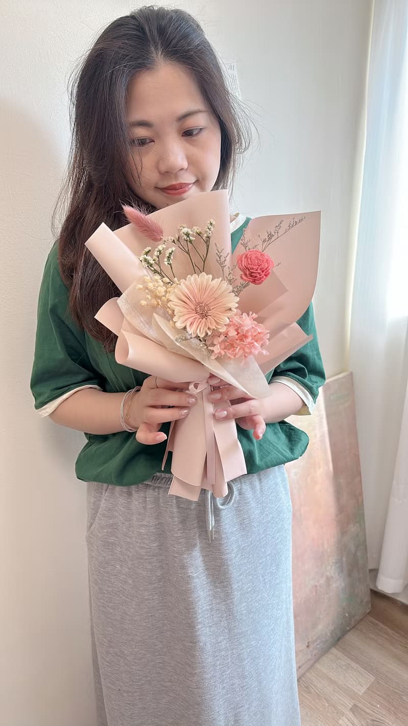 永生花束 向日葵 康乃馨 母親節 畢業 企業合作